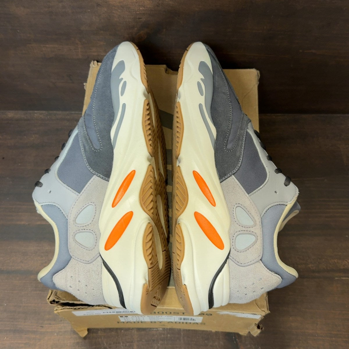 adidas Yeezy Boost 700 Magnet Size 12.5 (Pre-Owned) - Image 6