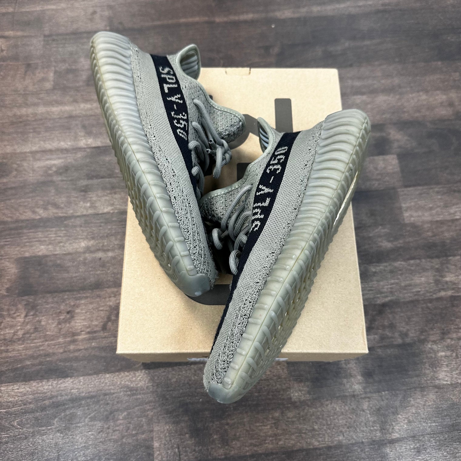 Granite Yeezy 350 (USED)