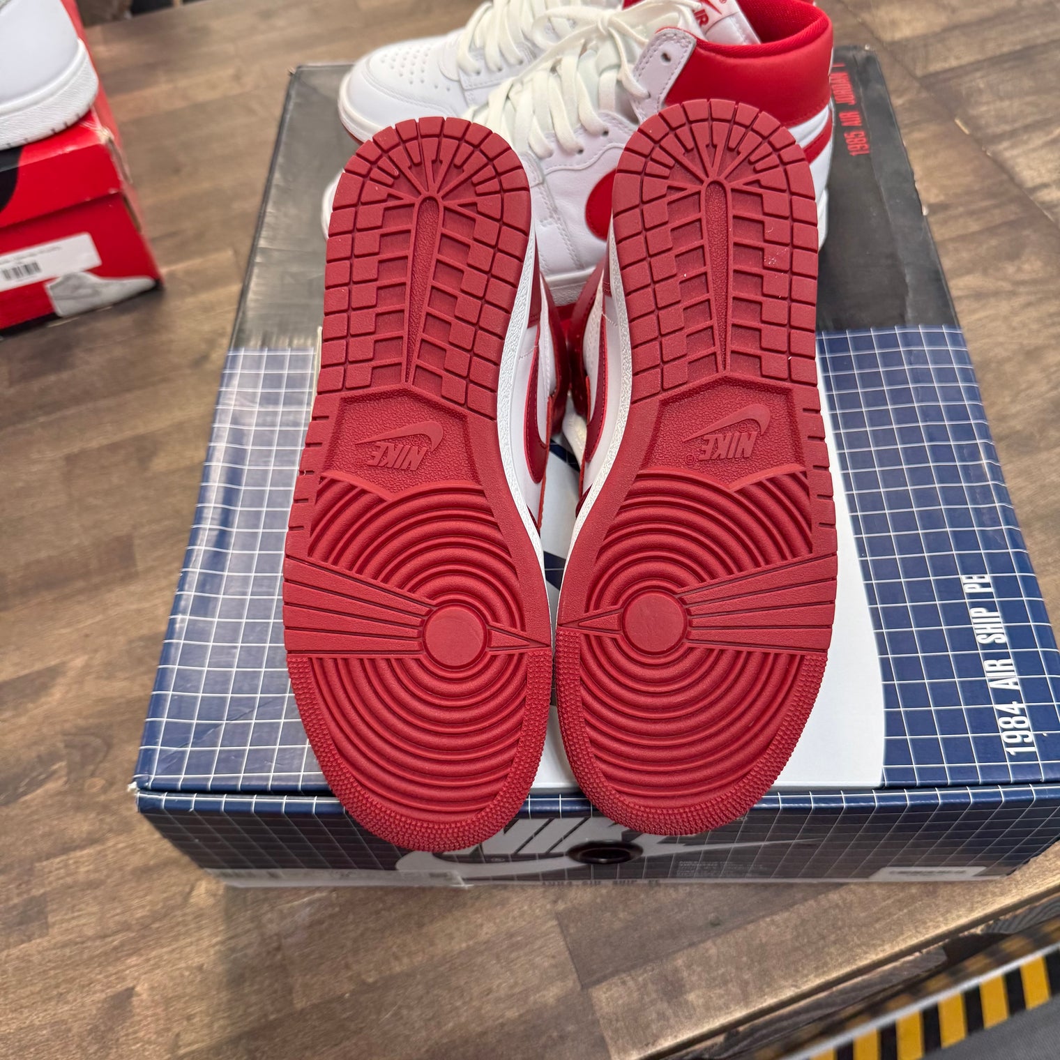 Jordan New Beginnings Pack Retro High 1 & Nike Air Ship (USED)