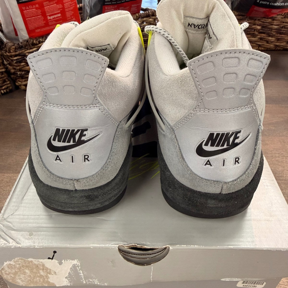 Jordan 4 Retro SE 95 Neon Size 11 (Pre-Owned) - Image 4