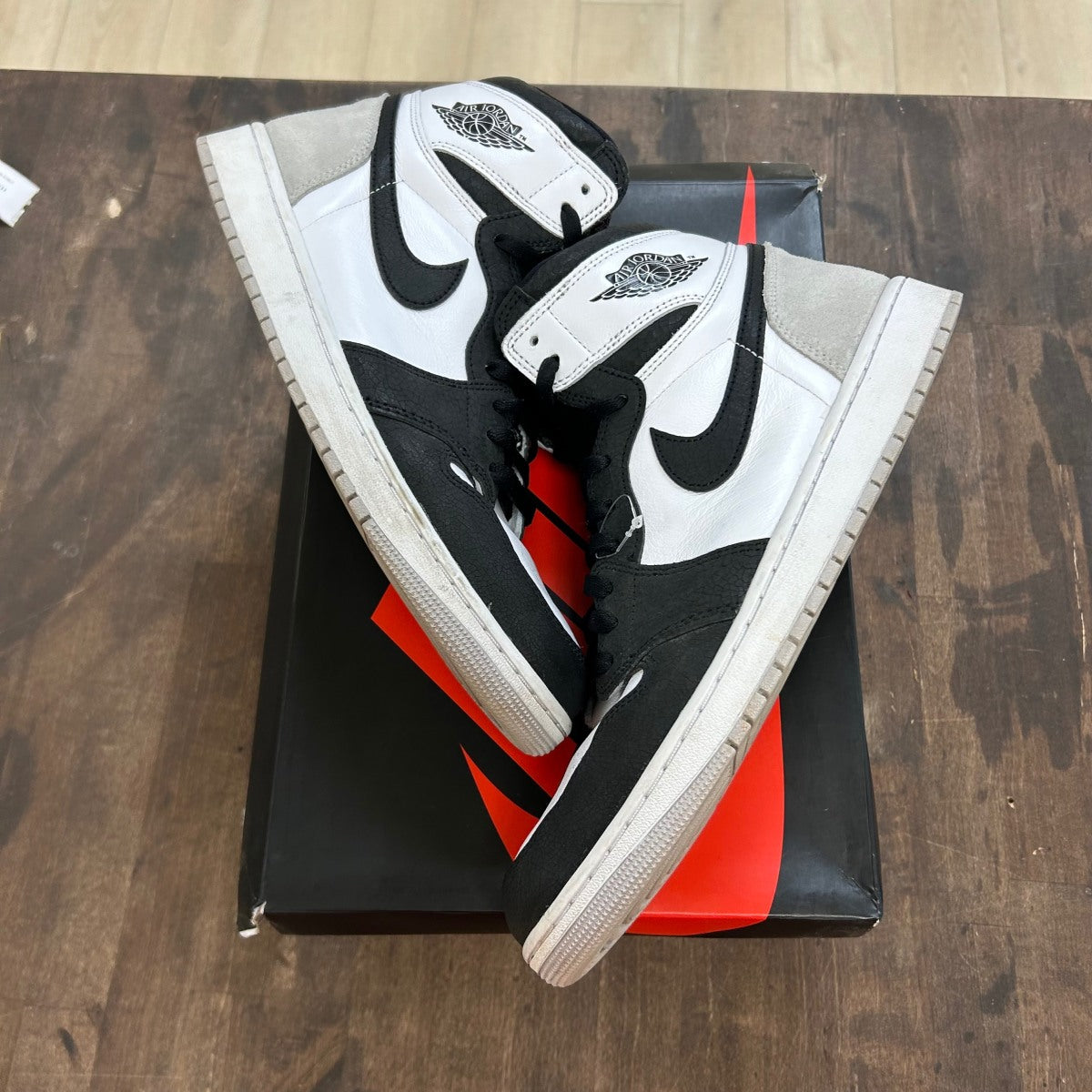 Jordan 1 Retro High OG Bleached Coral - Image 1