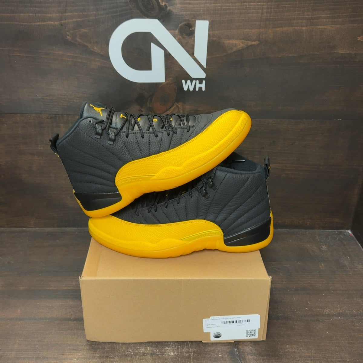 Jordan 12 Retro Black University Gold Size 11 (Pre-Owned) - Image 1
