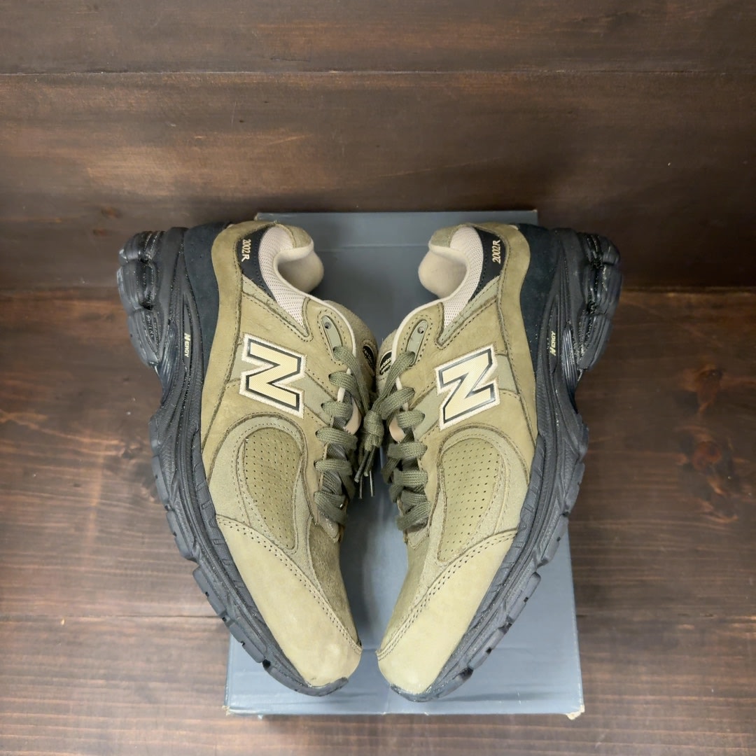 New Balance 2002R Olive Green Black Size 9.5 (Pre-Owned)