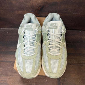 Nike Zoom Vomero 5 Jade Horizon Size 12 (Pre-Owned) - Image 2