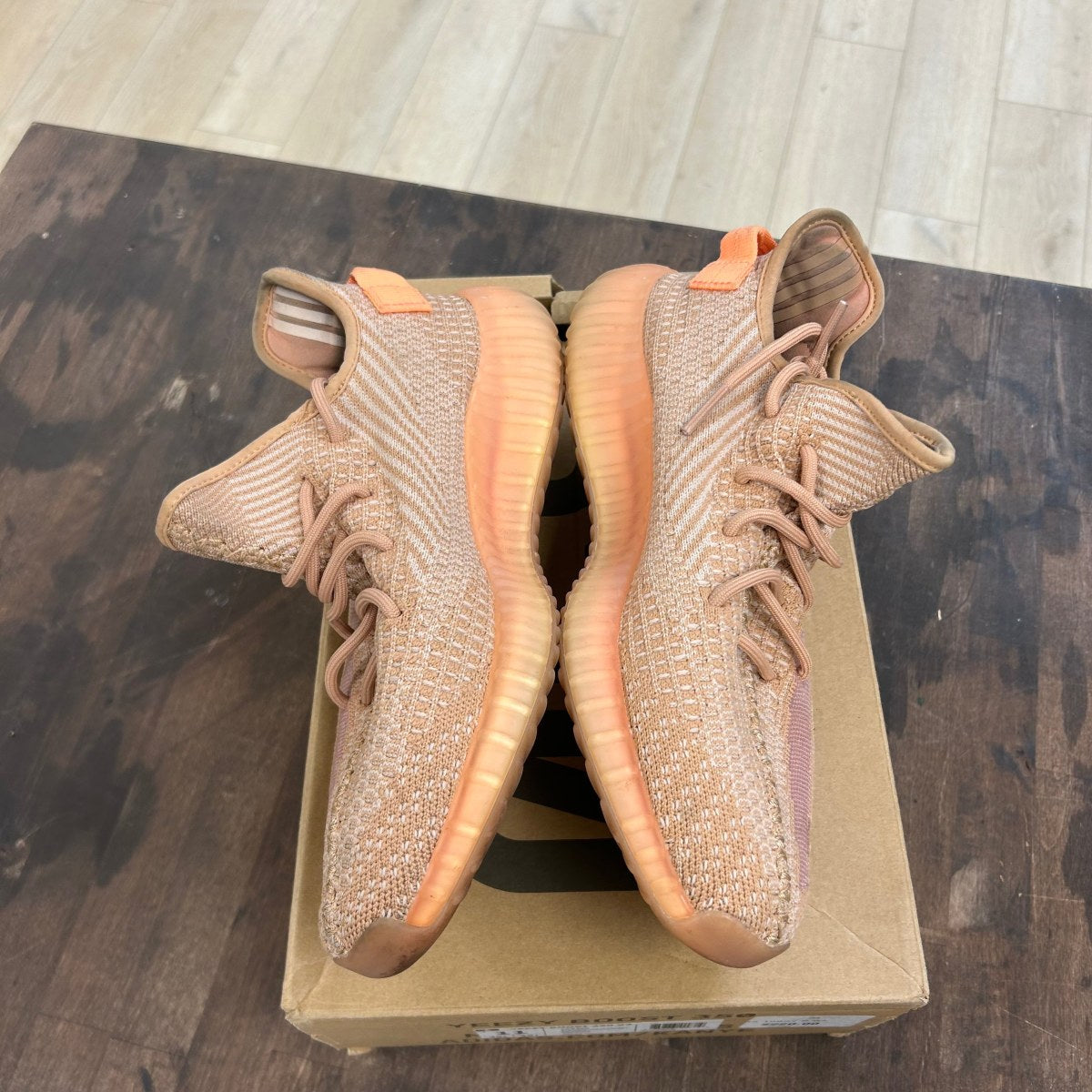 adidas Yeezy Boost 350 V2 Clay Size 10.5 (Pre-Owned) - Image 3