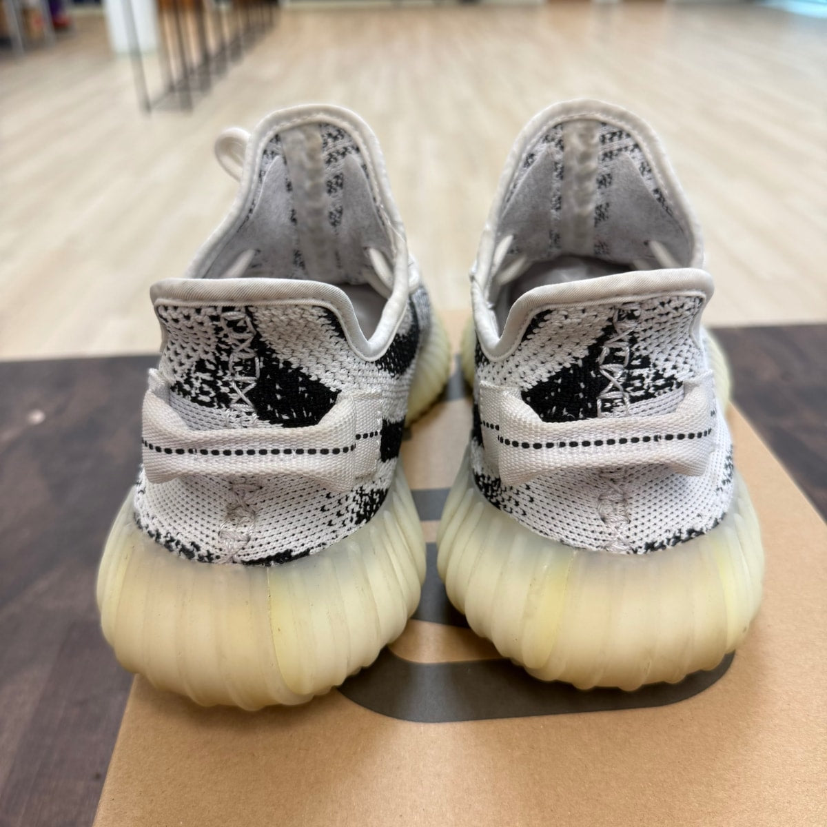 adidas Yeezy Boost 350 V2 Zebra - Image 6