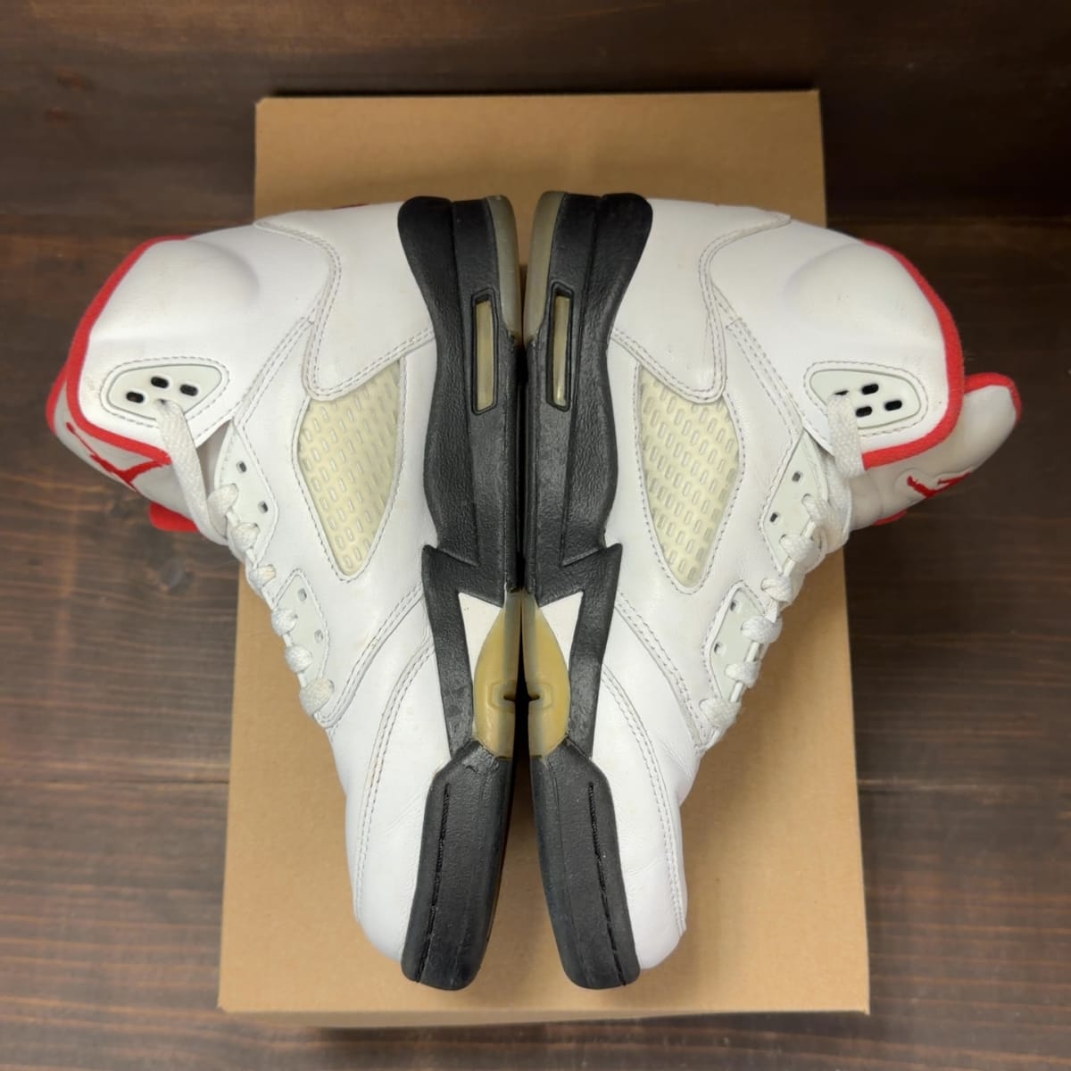 Jordan 5 Retro Fire Red Silver Tongue (2020) (GS) Size 6.5Y (Pre-Owned) - aux