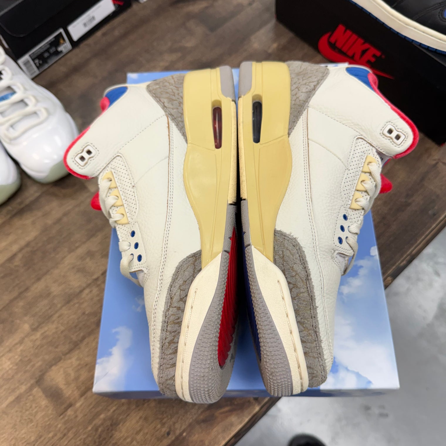 Seoul 2.0 Jordan 3 Retro (USED)