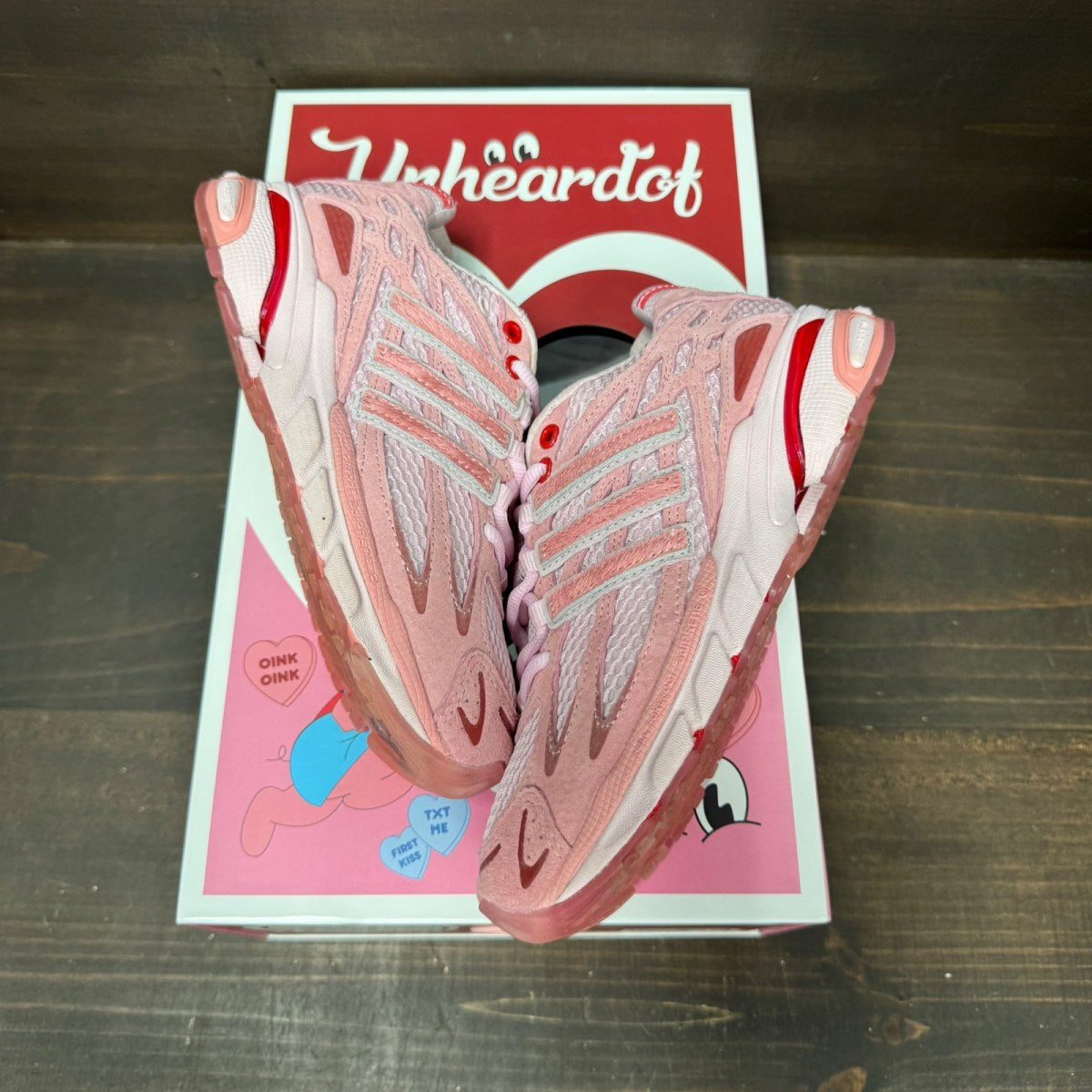 adidas Adistar Cushion 3 Unheardof Pork Chop Piggy Runner Size 5 (Pre-Owned) - Image 2