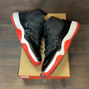 Jordan 11 Retro Playoffs Bred (2019) Size 9.5 (Pre-Owned)
