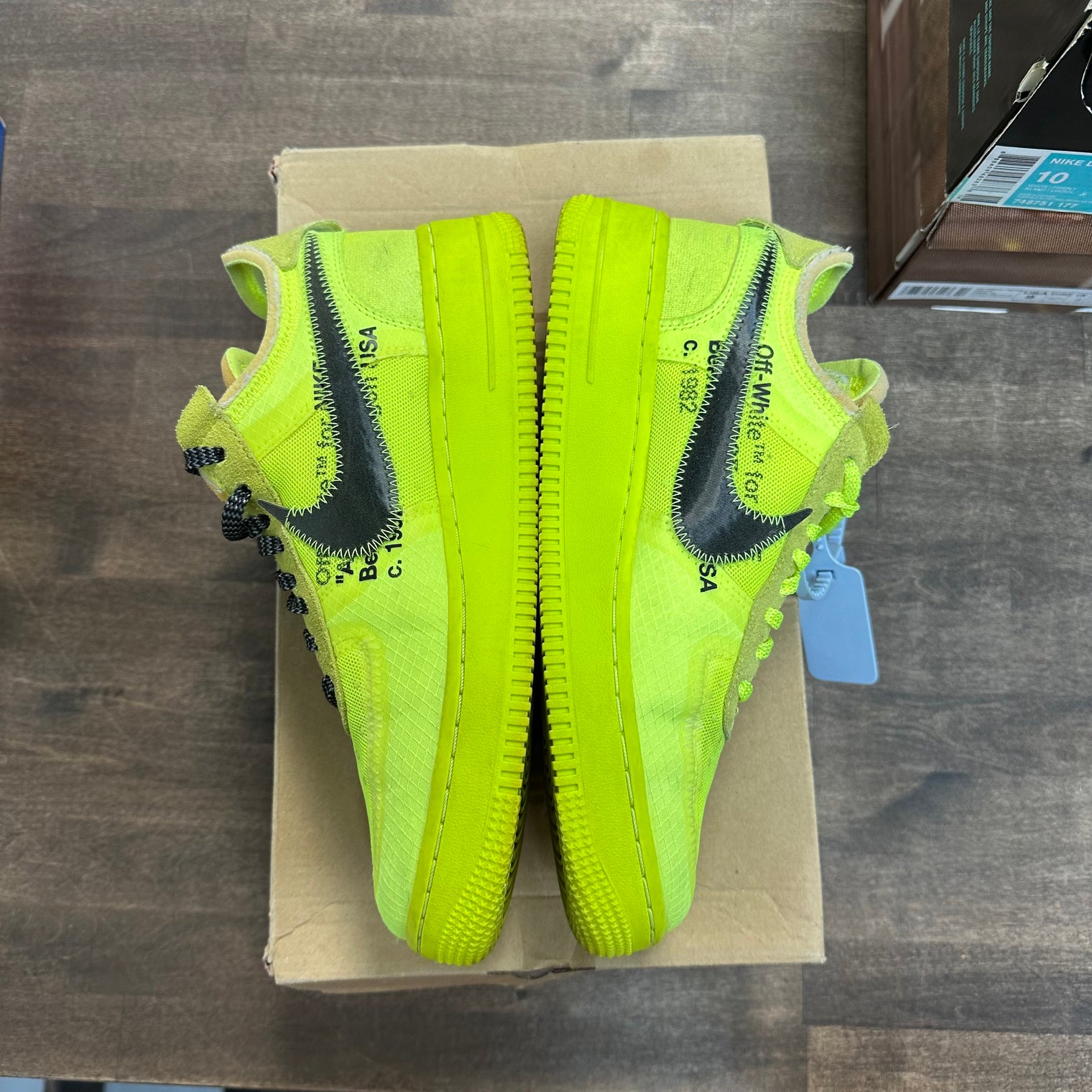 Off-White Volt Nike Air Force 1 Low (USED)