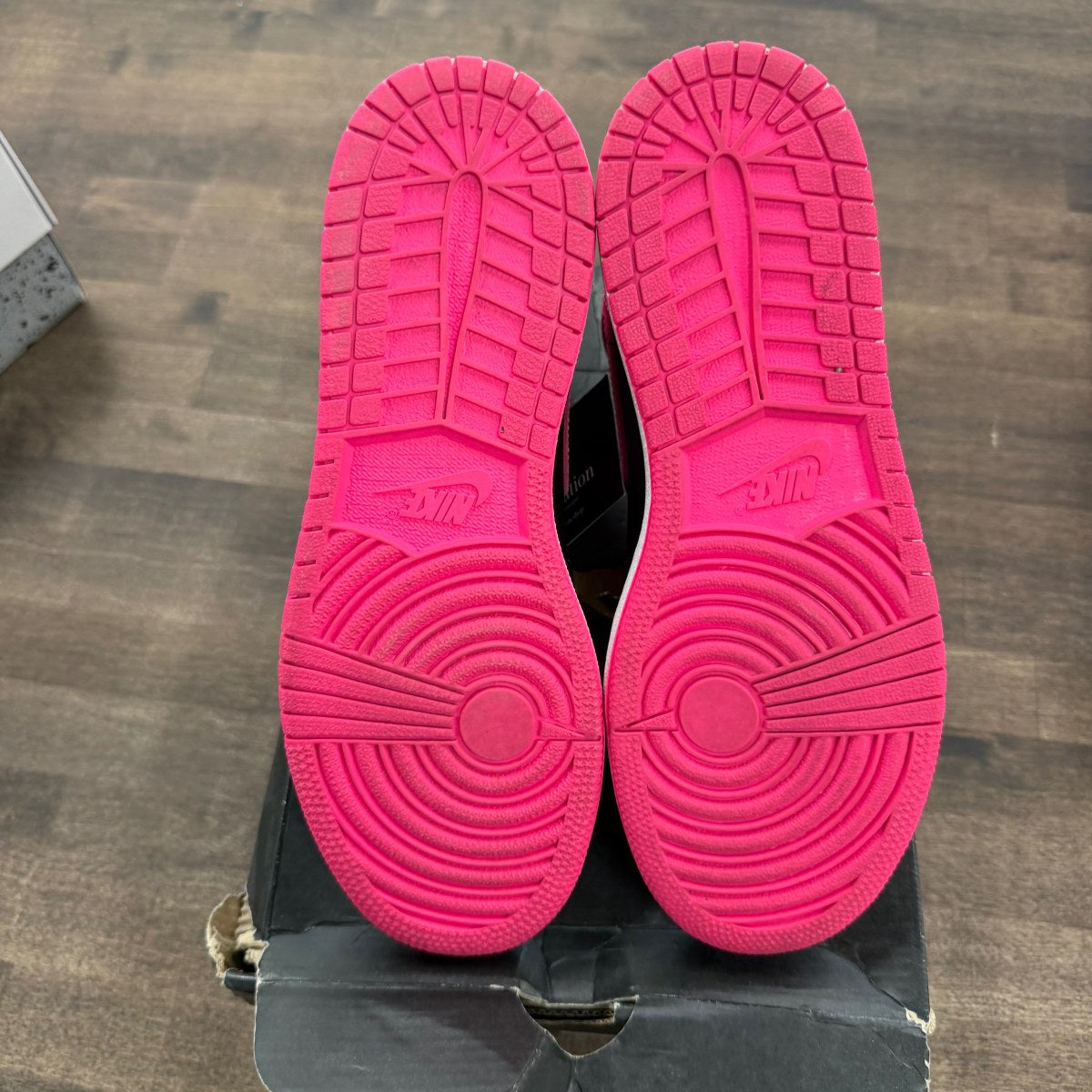 Jordan 1 Retro Serena Williams Hyper Pink (GS) - Image 4