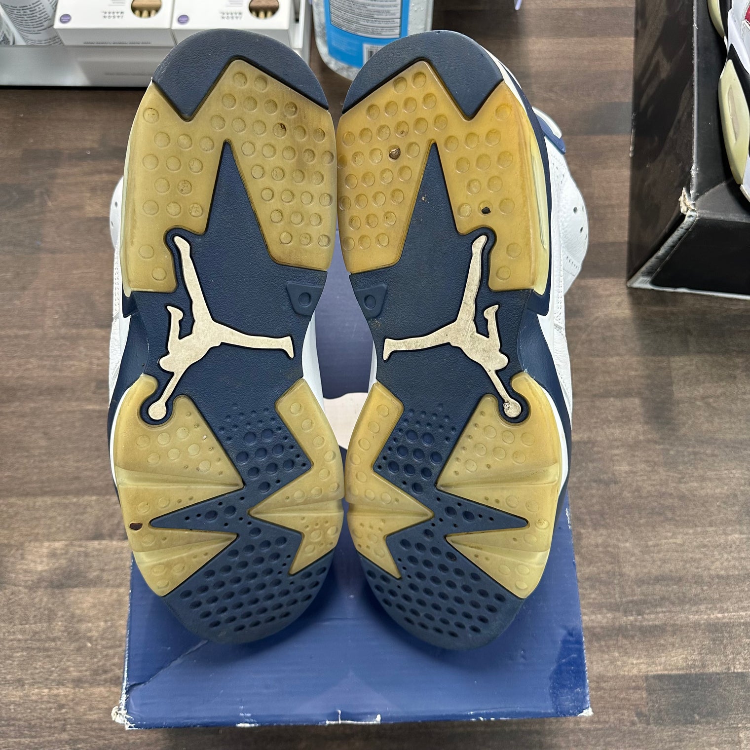 Midnight Navy Jordan 6 Retro (USED)