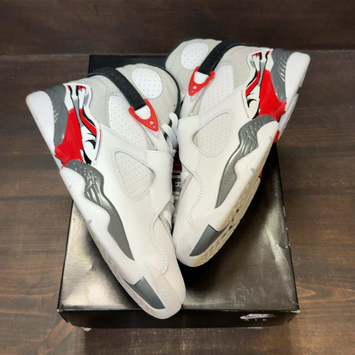 Jordan 8 Retro White True Red (2025) - Image 2