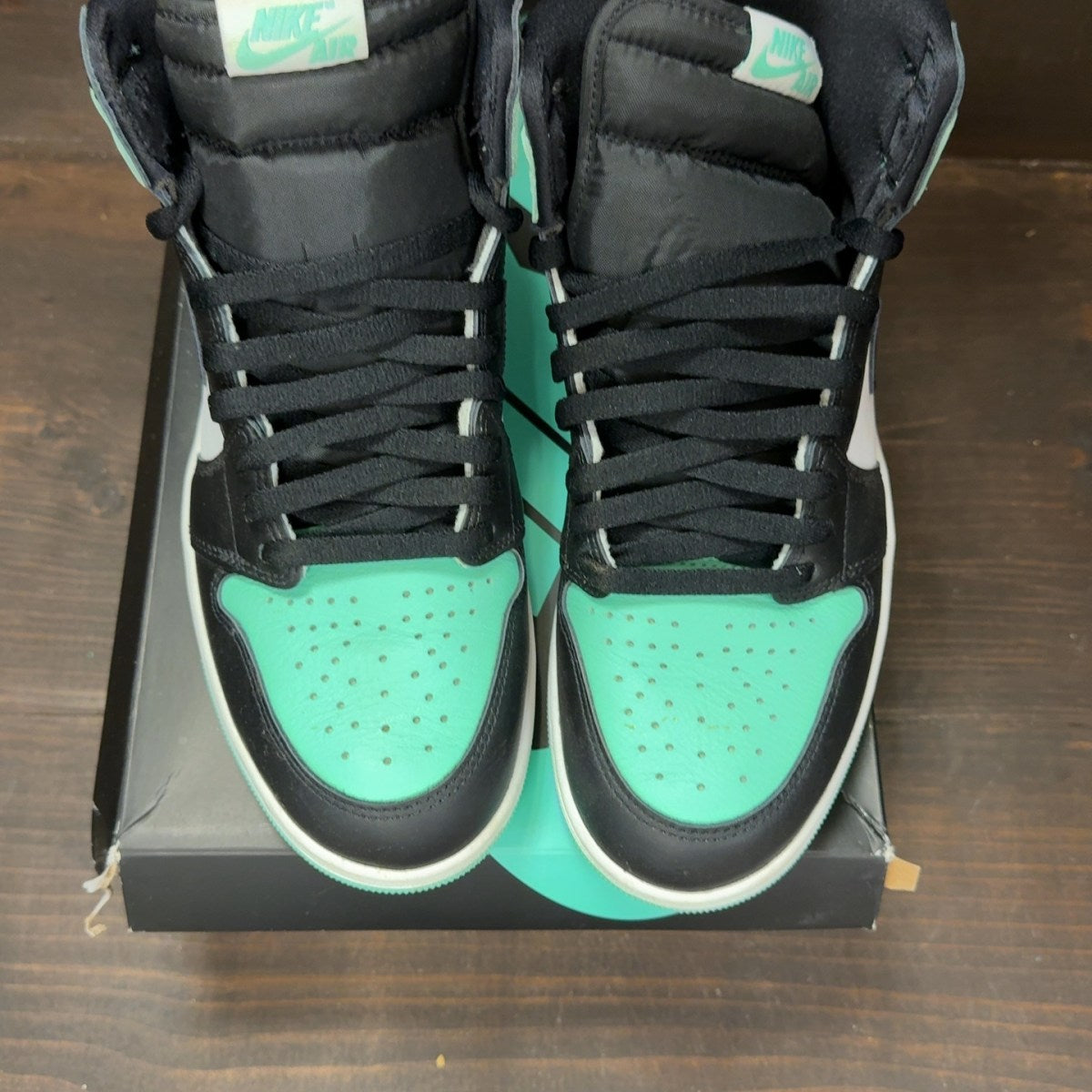 Jordan 1 Retro High OG Green Glow - Image 3