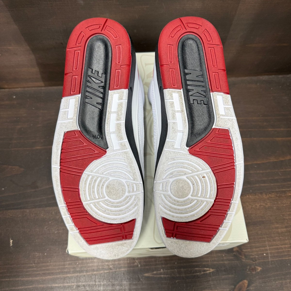 Jordan 2 Retro OG Chicago (2022) - Image 6