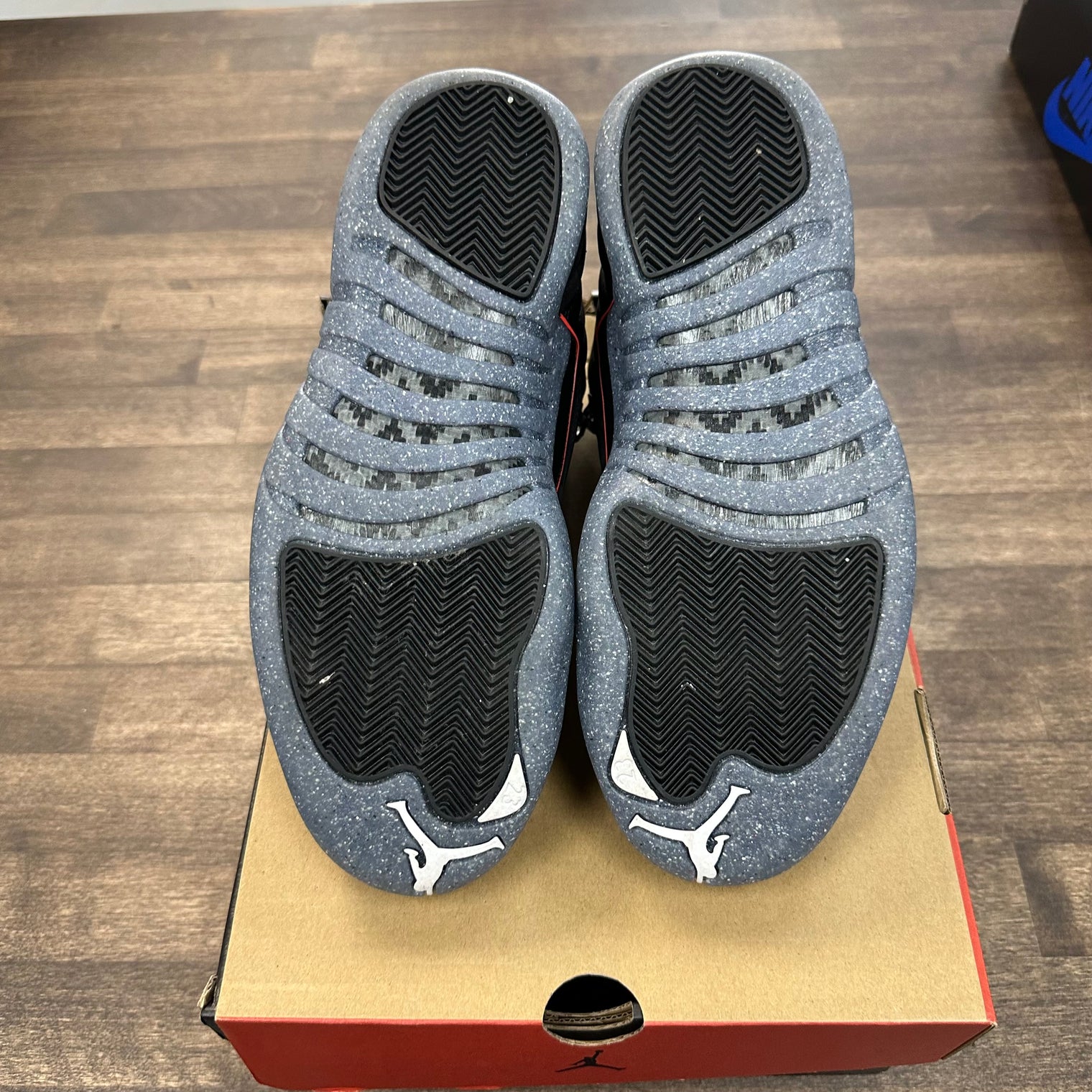 Utility Grind Jordan 12 (USED)