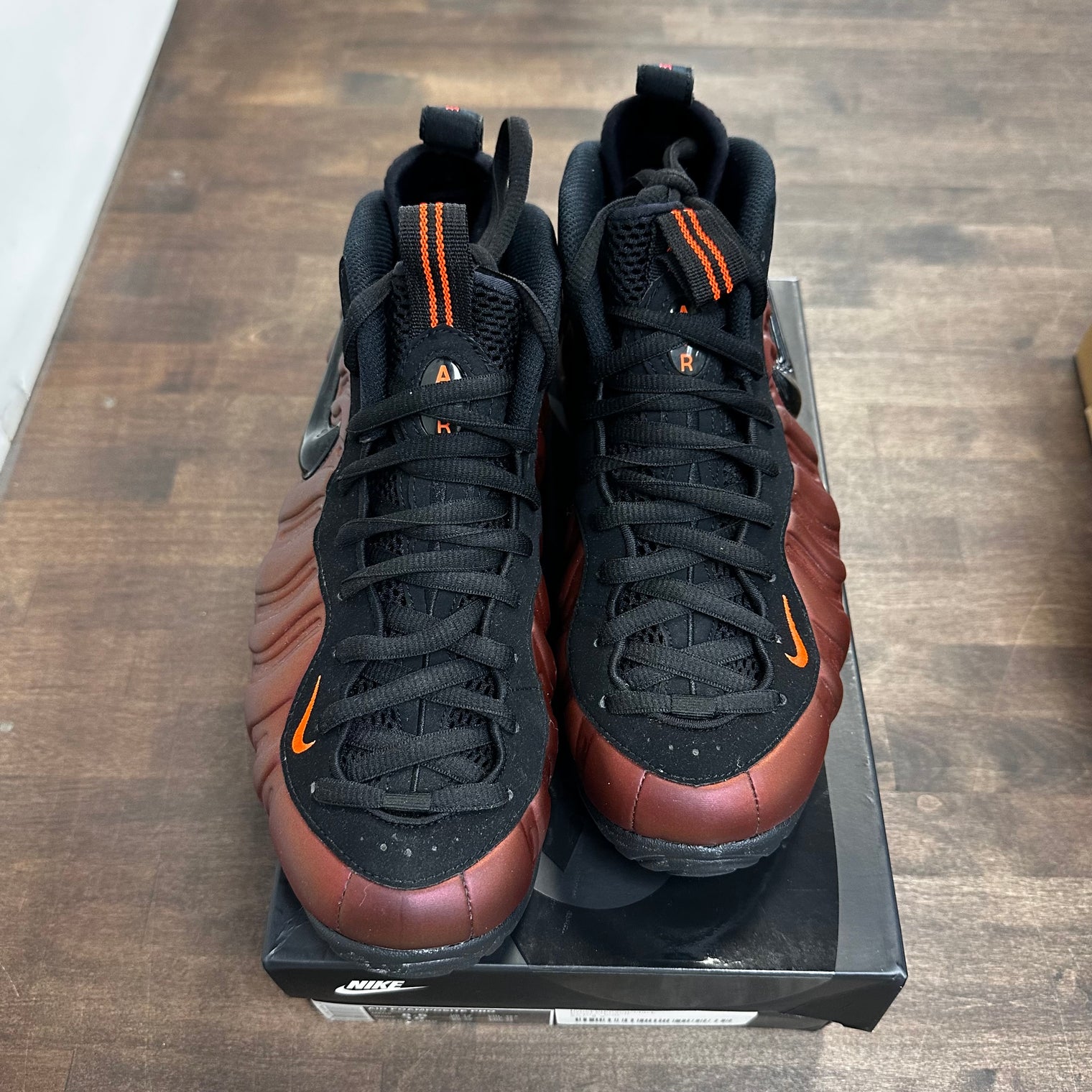 Color Shift Foamposite Pro (USED)