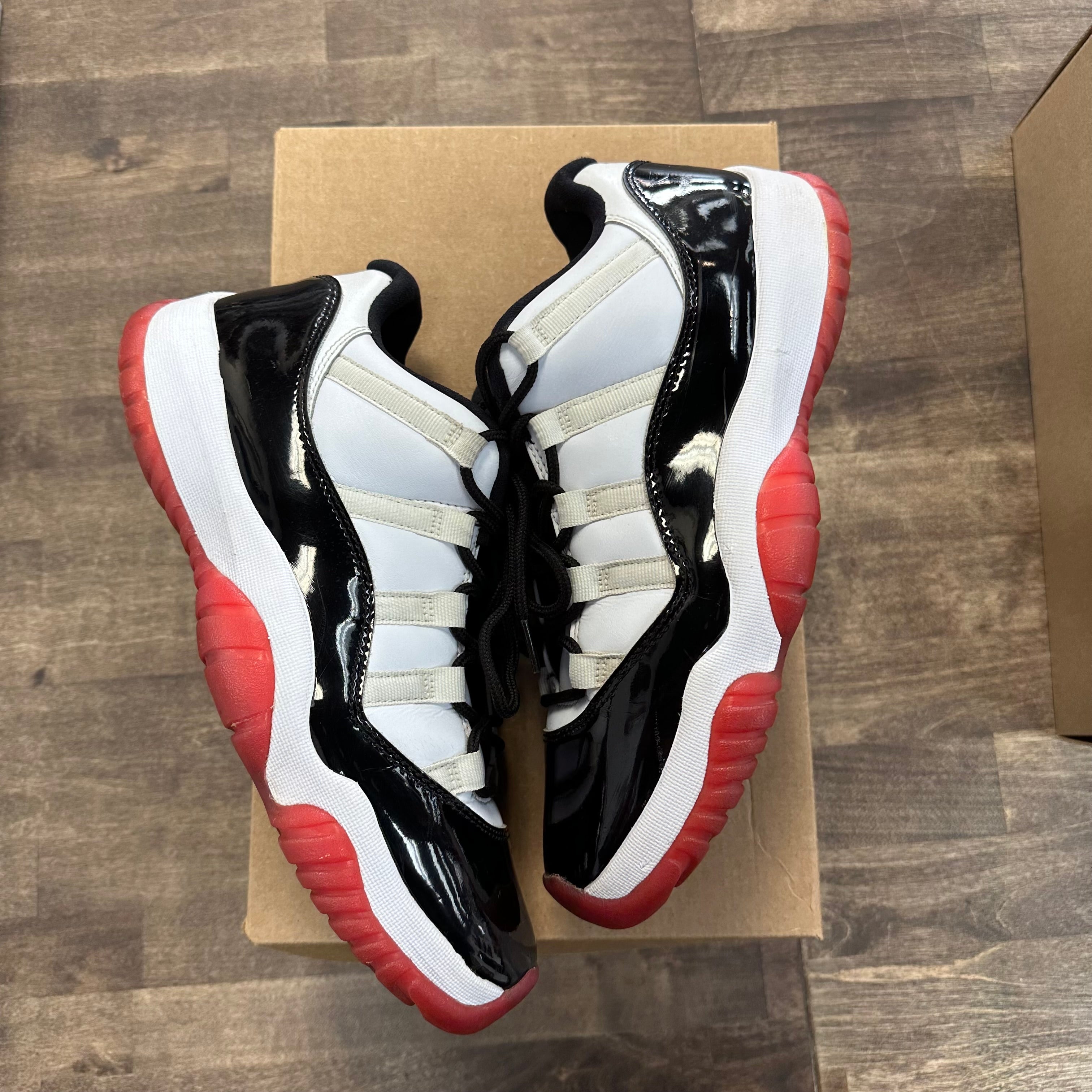 Jordan 11 Retro Low Concord Bred (US 9) (USED, No Box) Size 9 (Pre-Owned) - Image 1