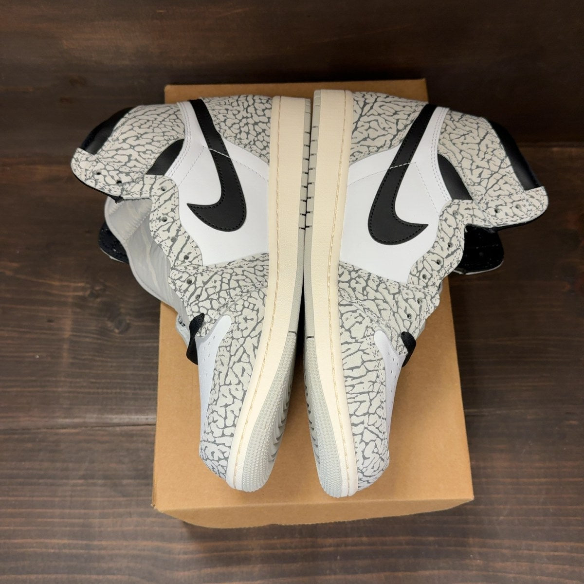 Jordan 1 Retro High OG White Cement Size 10.5 - Image 4
