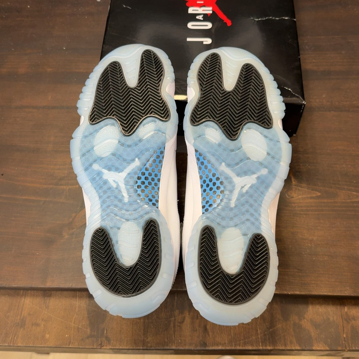 Jordan 11 Retro Legend Blue (2024) - Image 7