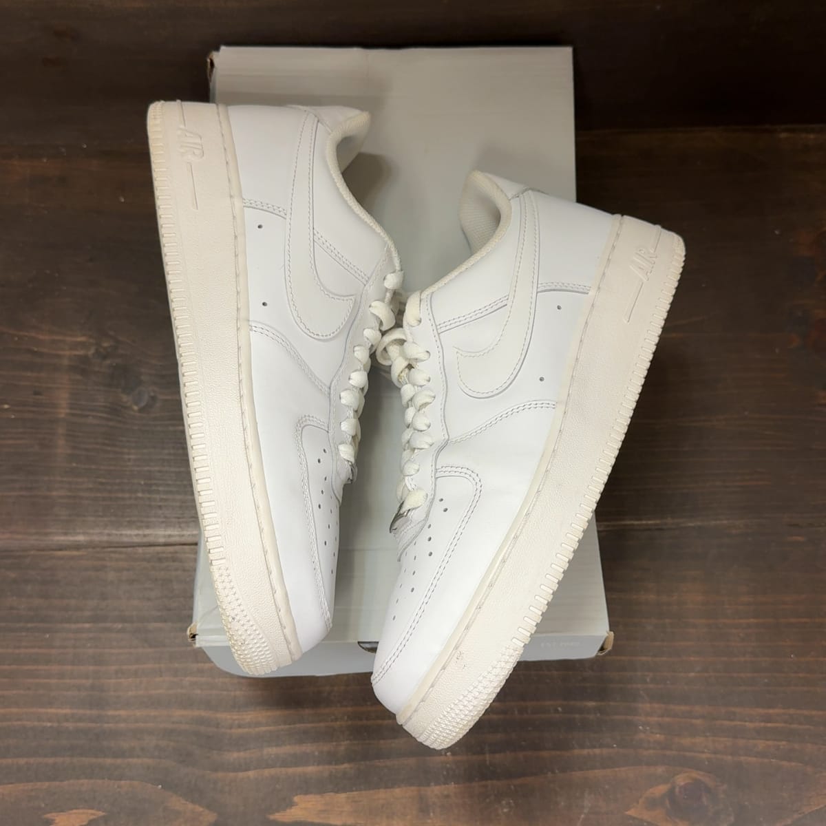 Nike Air Force 1 Low '07 White Size 9 (Pre-Owned) - back