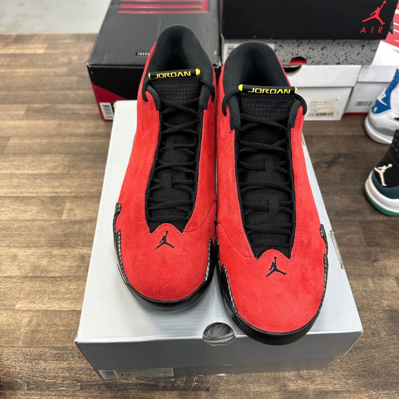 Ferrari Jordan 14 Retro (Lightly Worn)