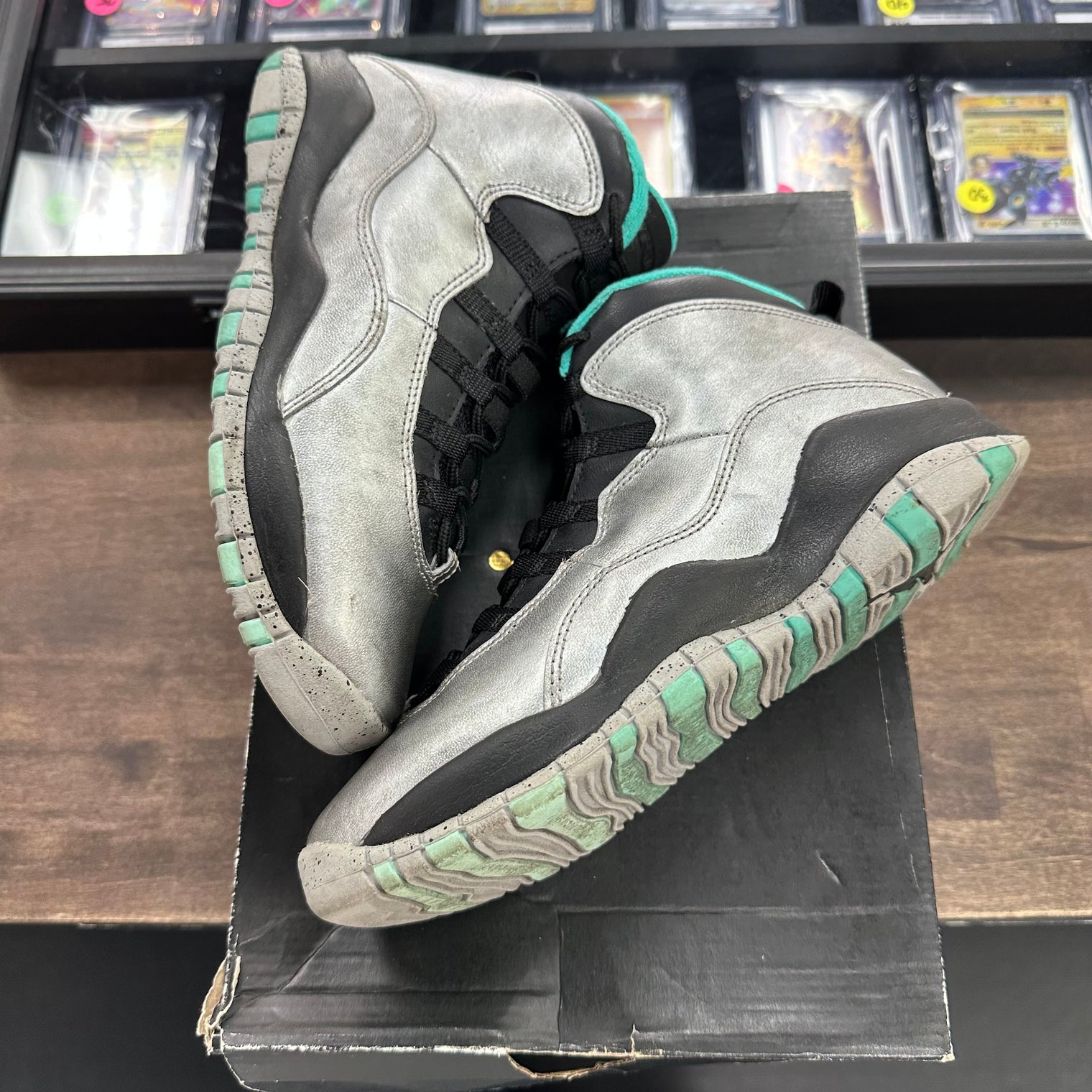 Lady Liberty Jordan 10 Retro (Used, Replacement Box)