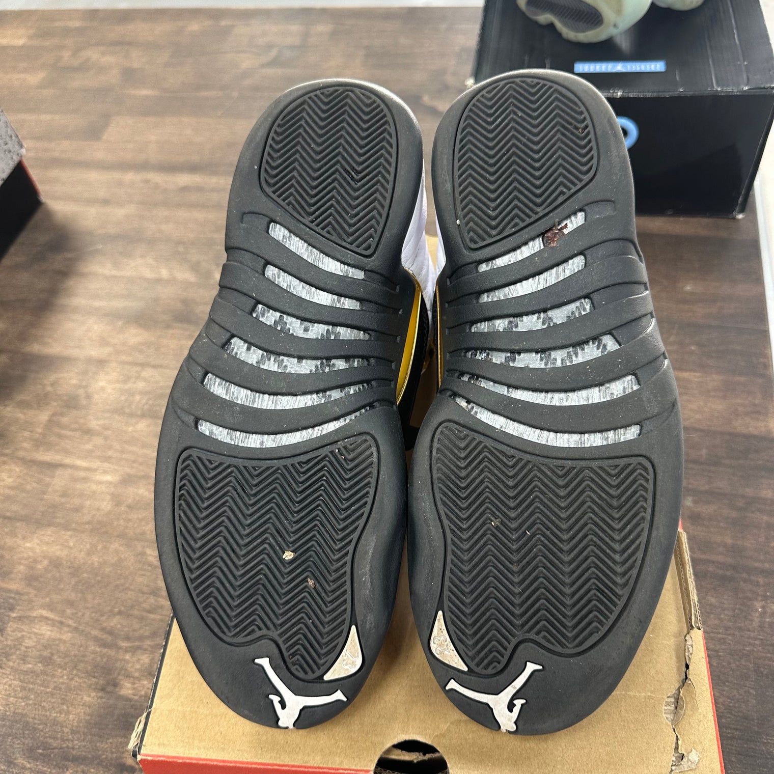 Taxi Royalty Jordan 12 (USED)