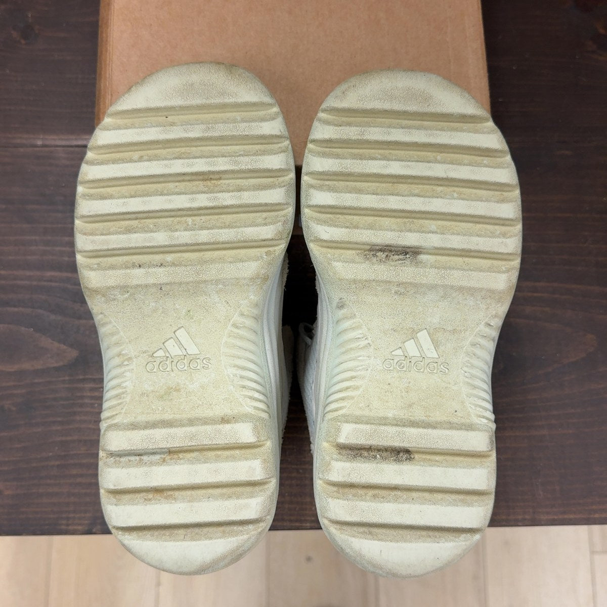 adidas Yeezy Desert Boot Salt Size 5.5 (Pre-Owned) - Image 8