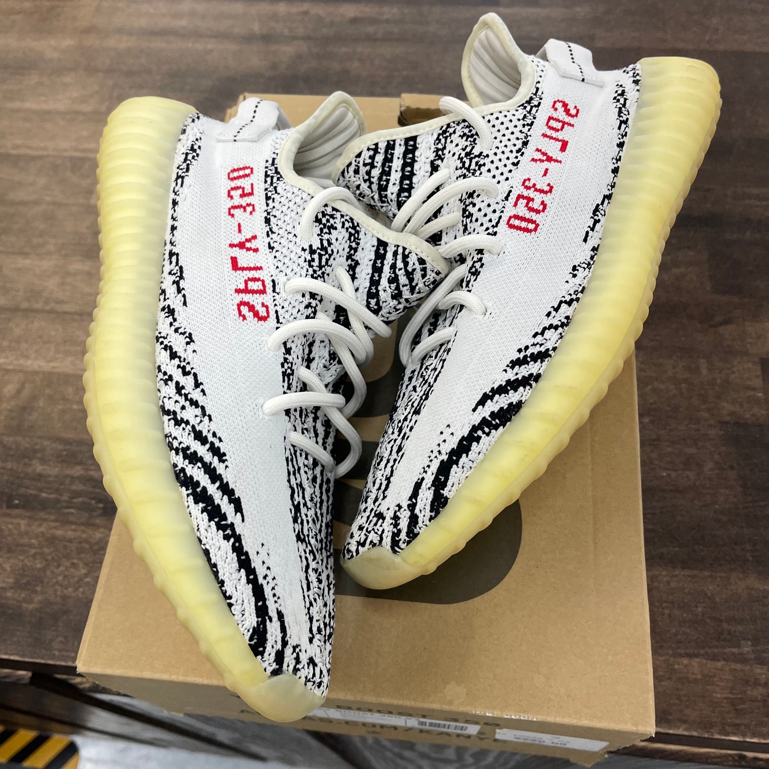 Zebra Yeezy 350 (USED)
