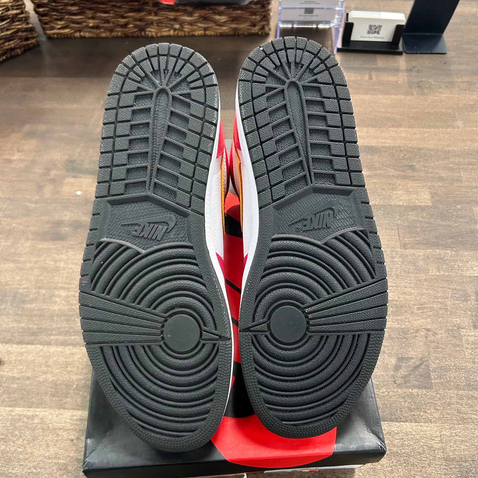 Fusion Red Jordan 1 High (USED)