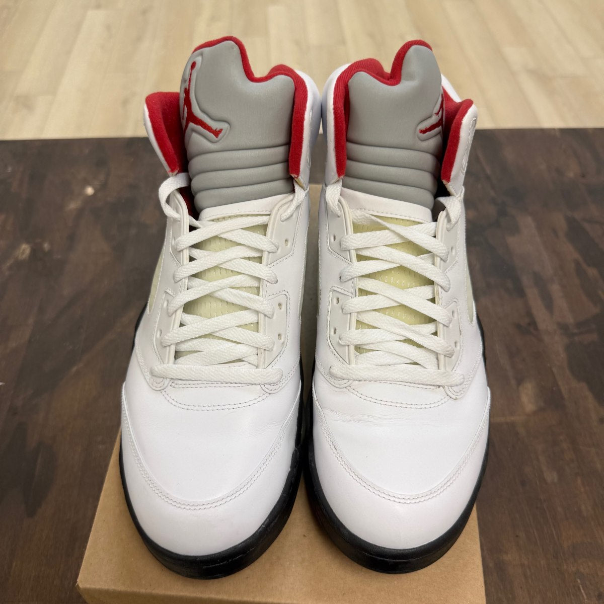 Jordan 5 Retro Fire Red (2013) Size 13 (Pre-Owned) - Image 2