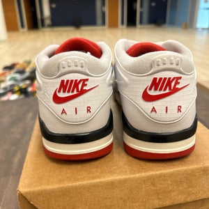 Jordan 4 RM White Fire Red Size 9.5 (Pre-Owned) - Image 4