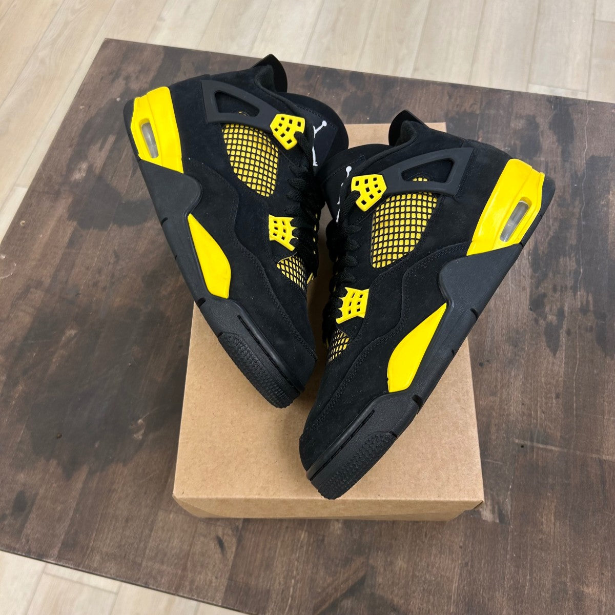 Jordan 4 Retro Thunder (2023) Size 11.5 (Pre-Owned) - Image 1