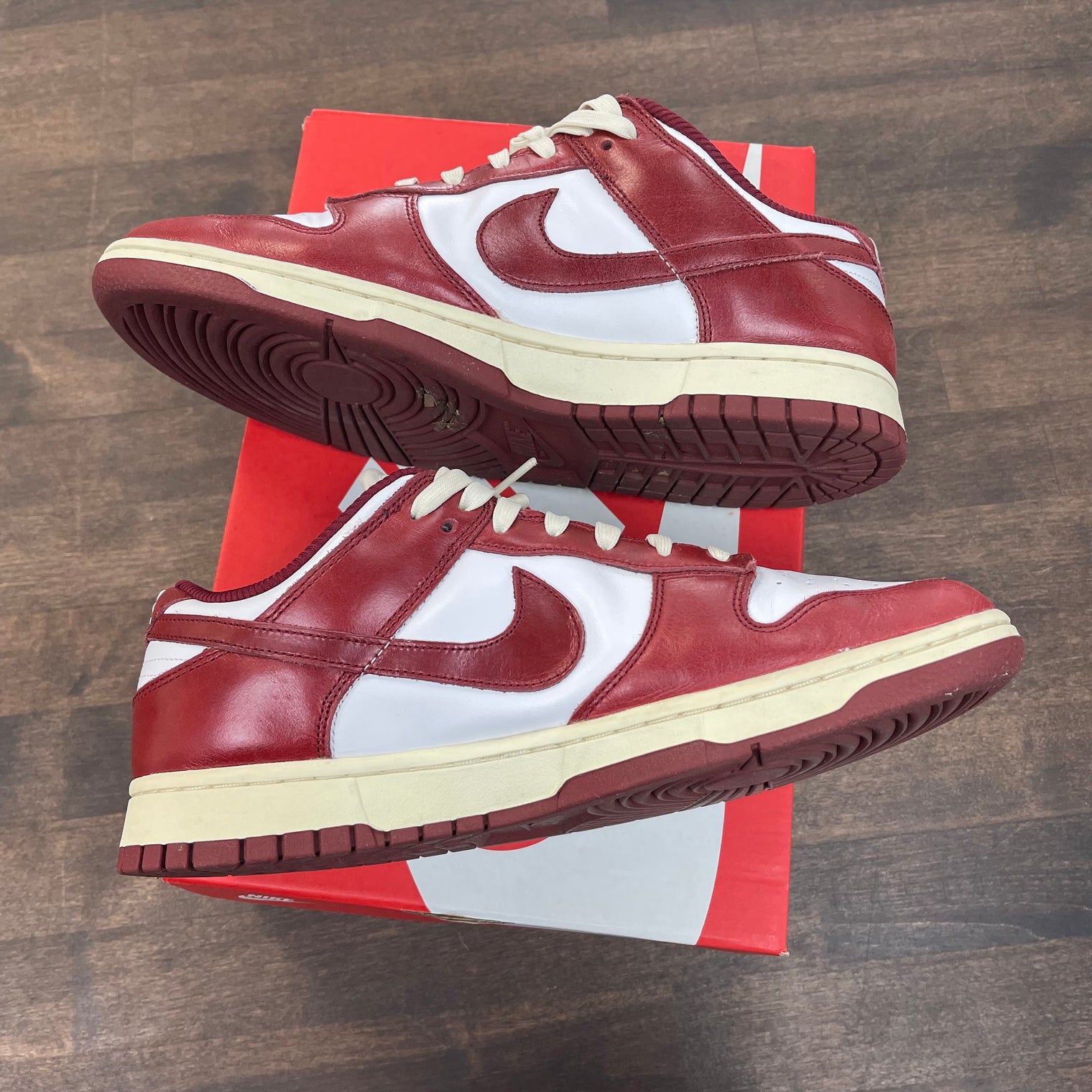 Vintage Red Dunk Low (W) (USED)
