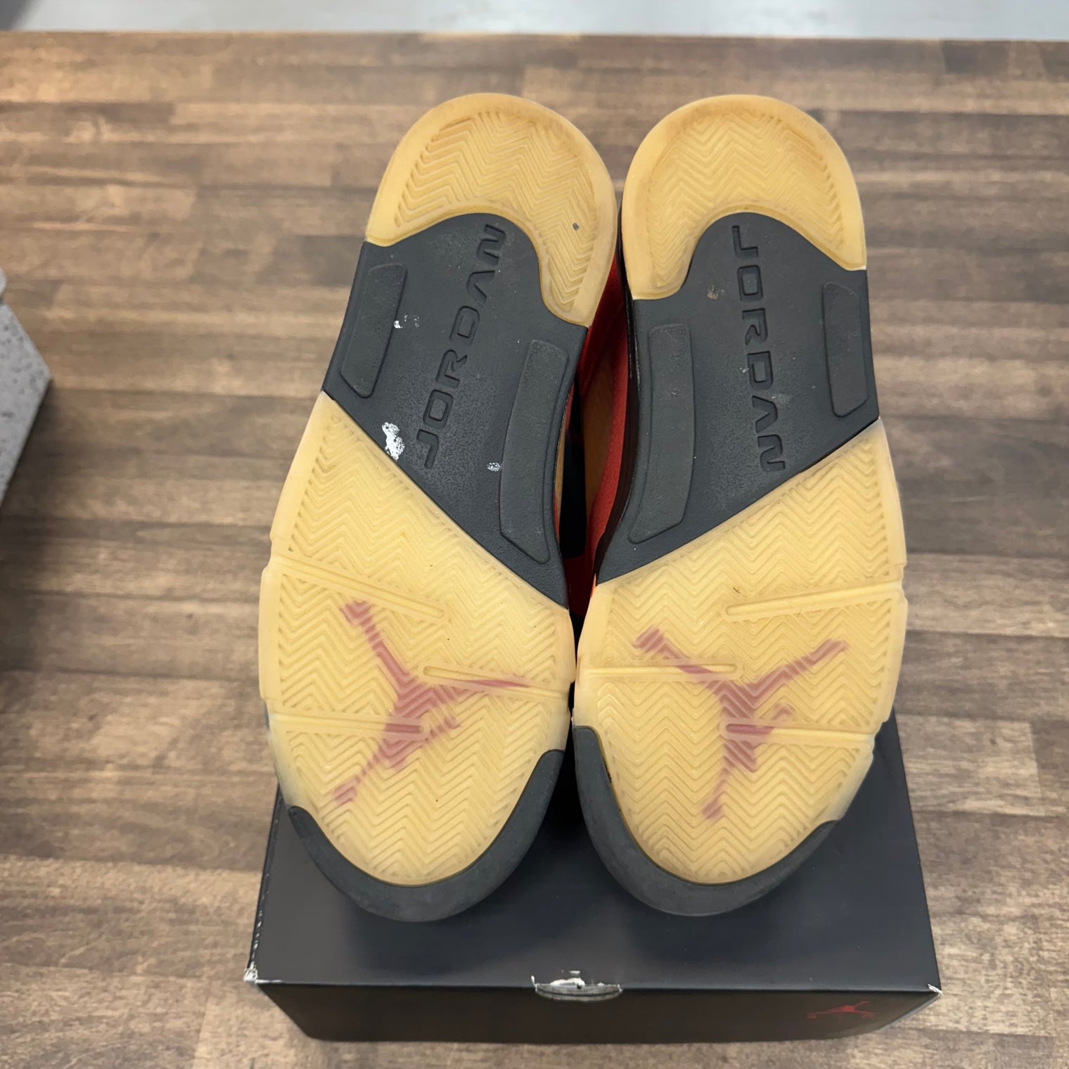Dunk on Mars Jordan 5 Retro (W) (USED)