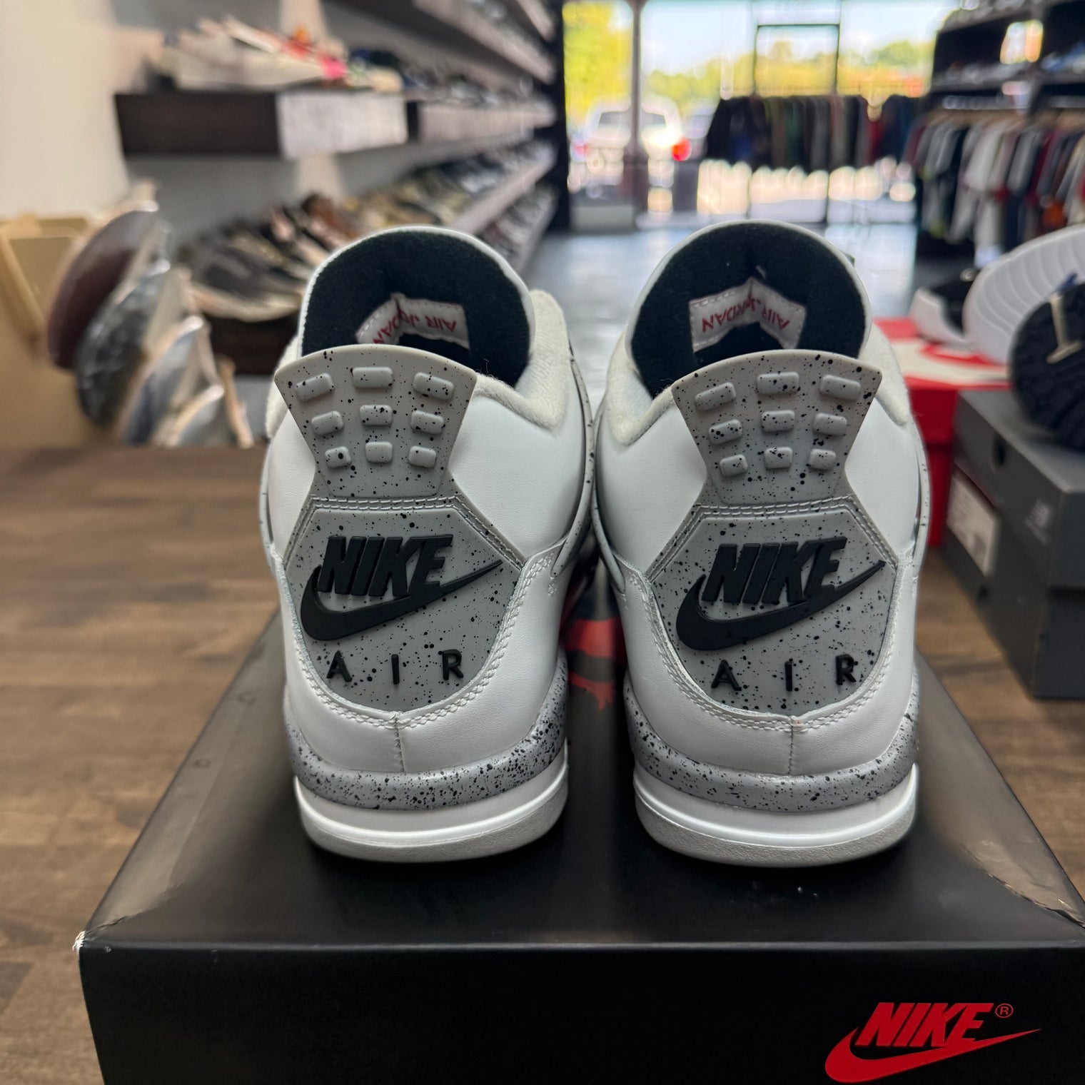 White Cement Jordan 4 Retro (Used)
