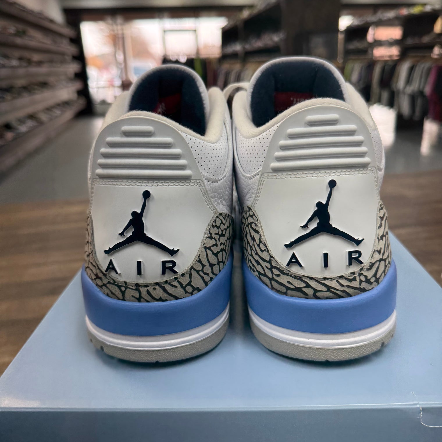 Jordan 3 Retro UNC (2020) (Lightly Worn)