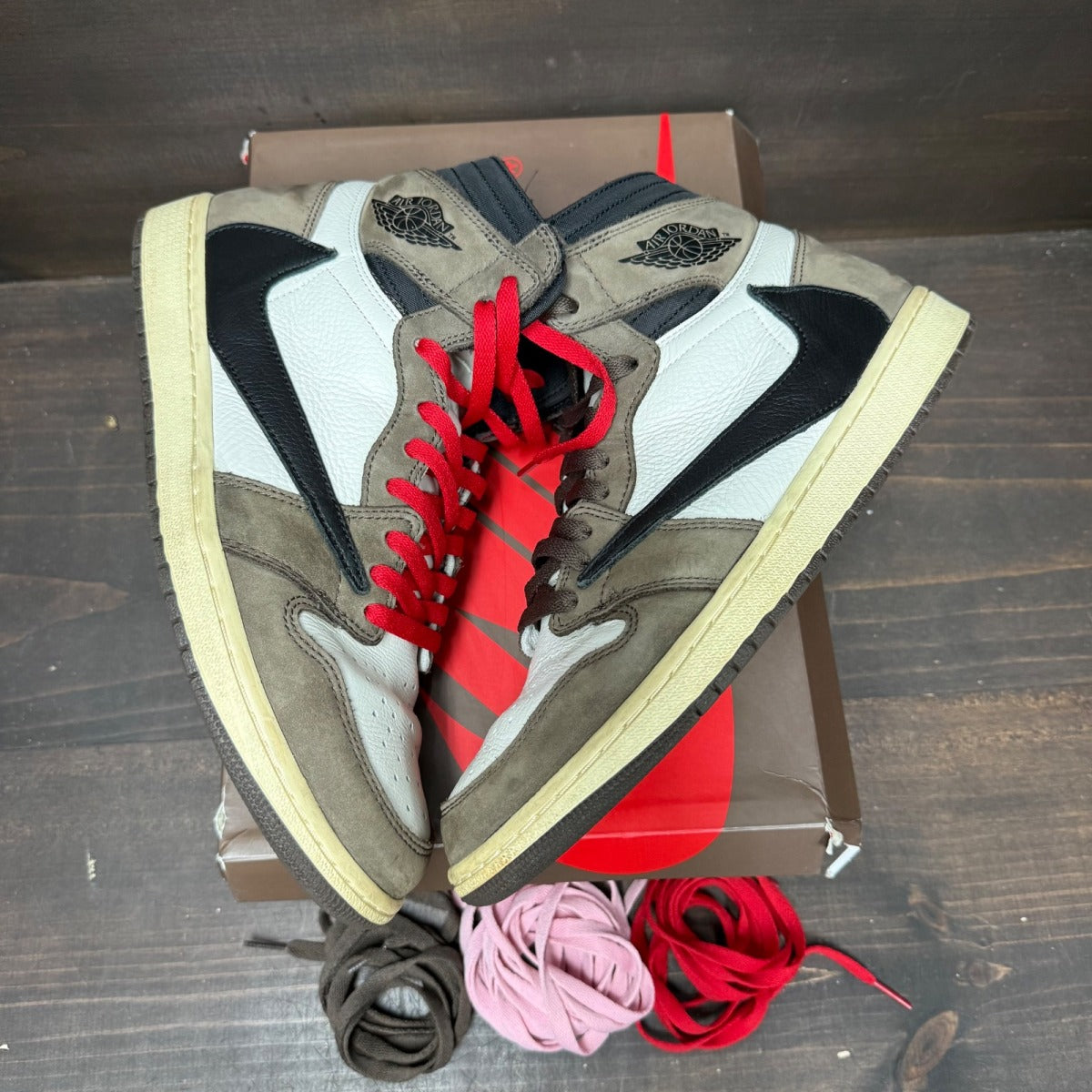 Jordan 1 Retro High OG SP Travis Scott Mocha - Image 4