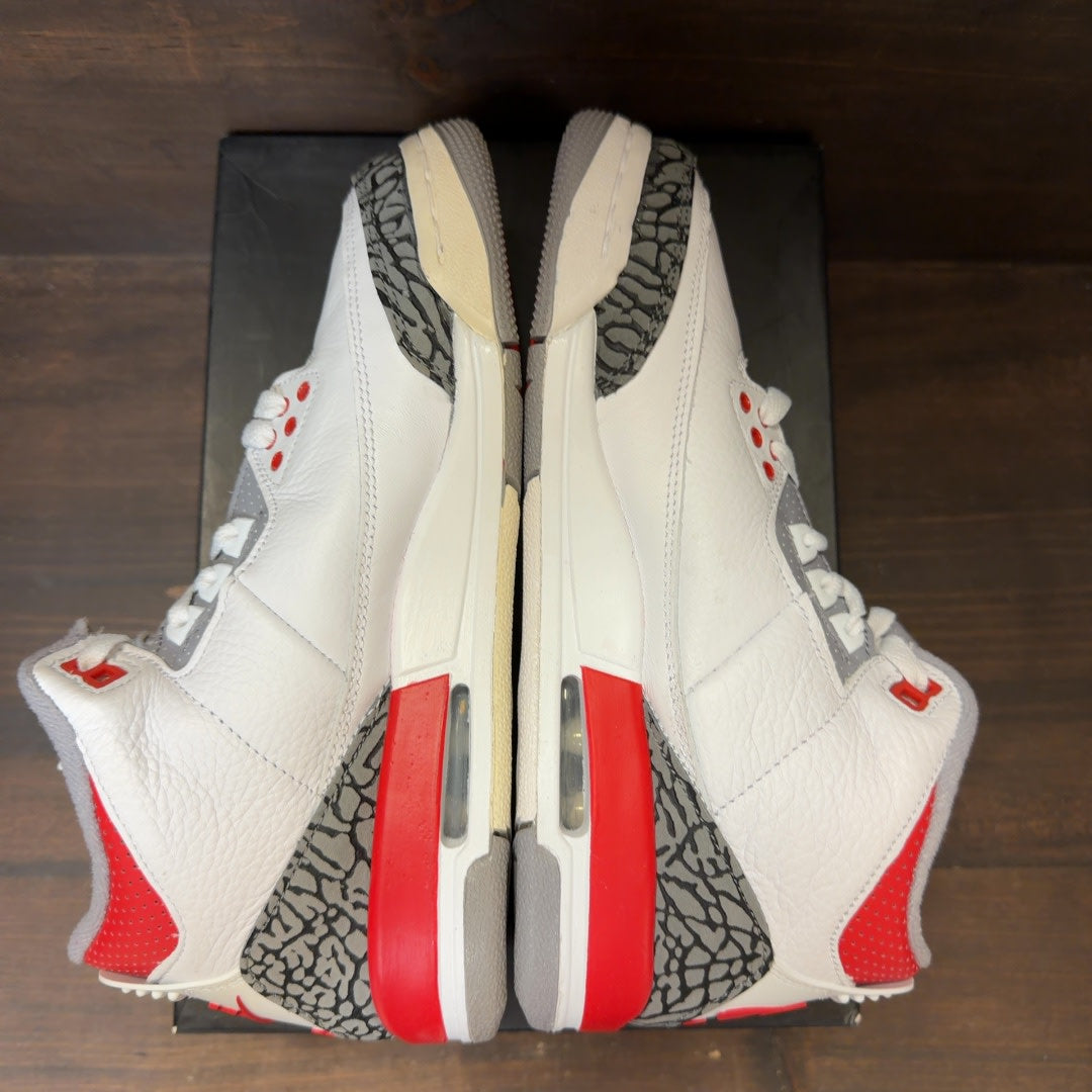 Jordan 3 Retro Fire Red (2022) (GS) - Image 5