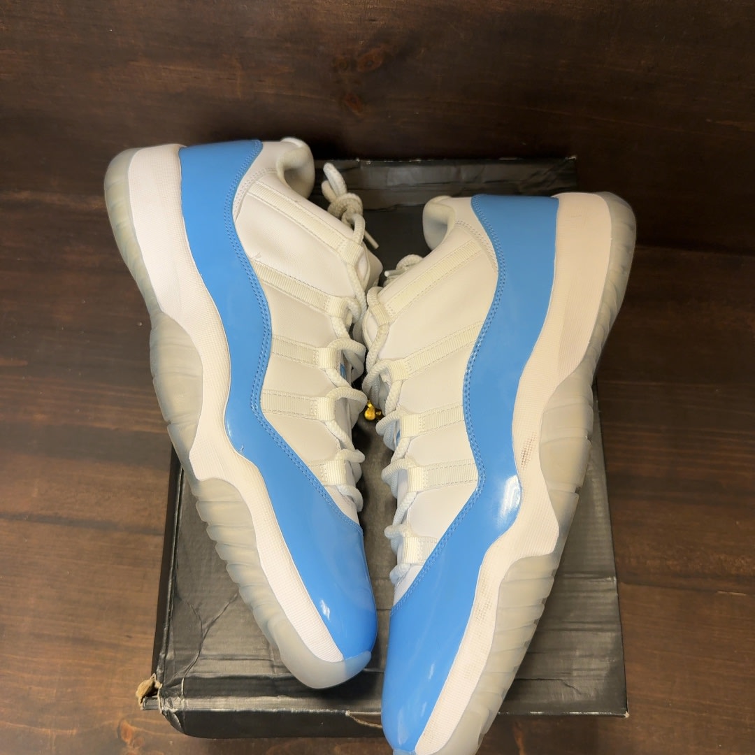 Jordan 11 Retro Low University Blue (2017) - Image 2
