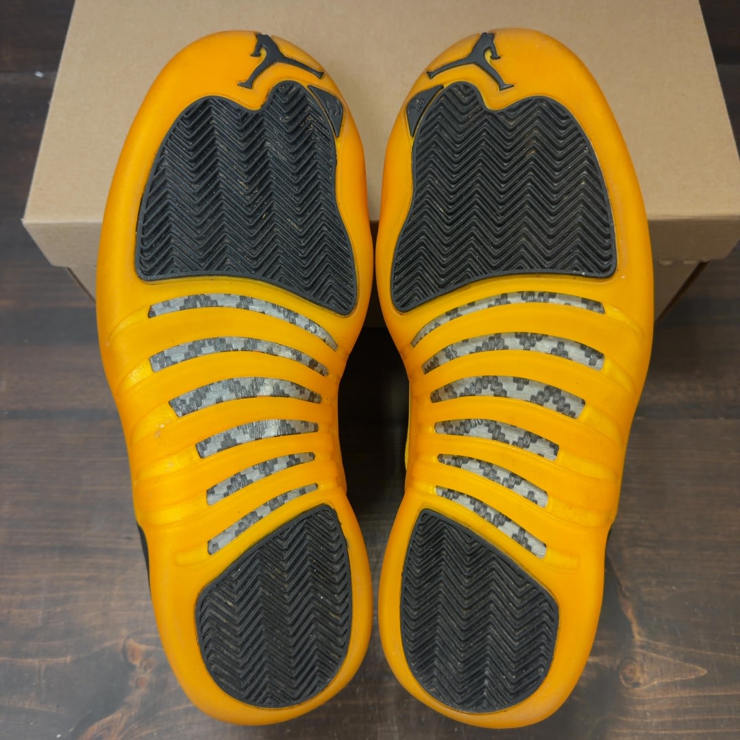 Jordan 12 Retro Black University Gold Size 8 (Pre-Owned) - Image 6