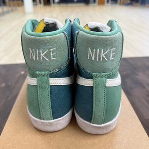 Nike Blazer Mid 77 Vintage Jade Ash Green Size 11 (Pre-Owned) - Image 4