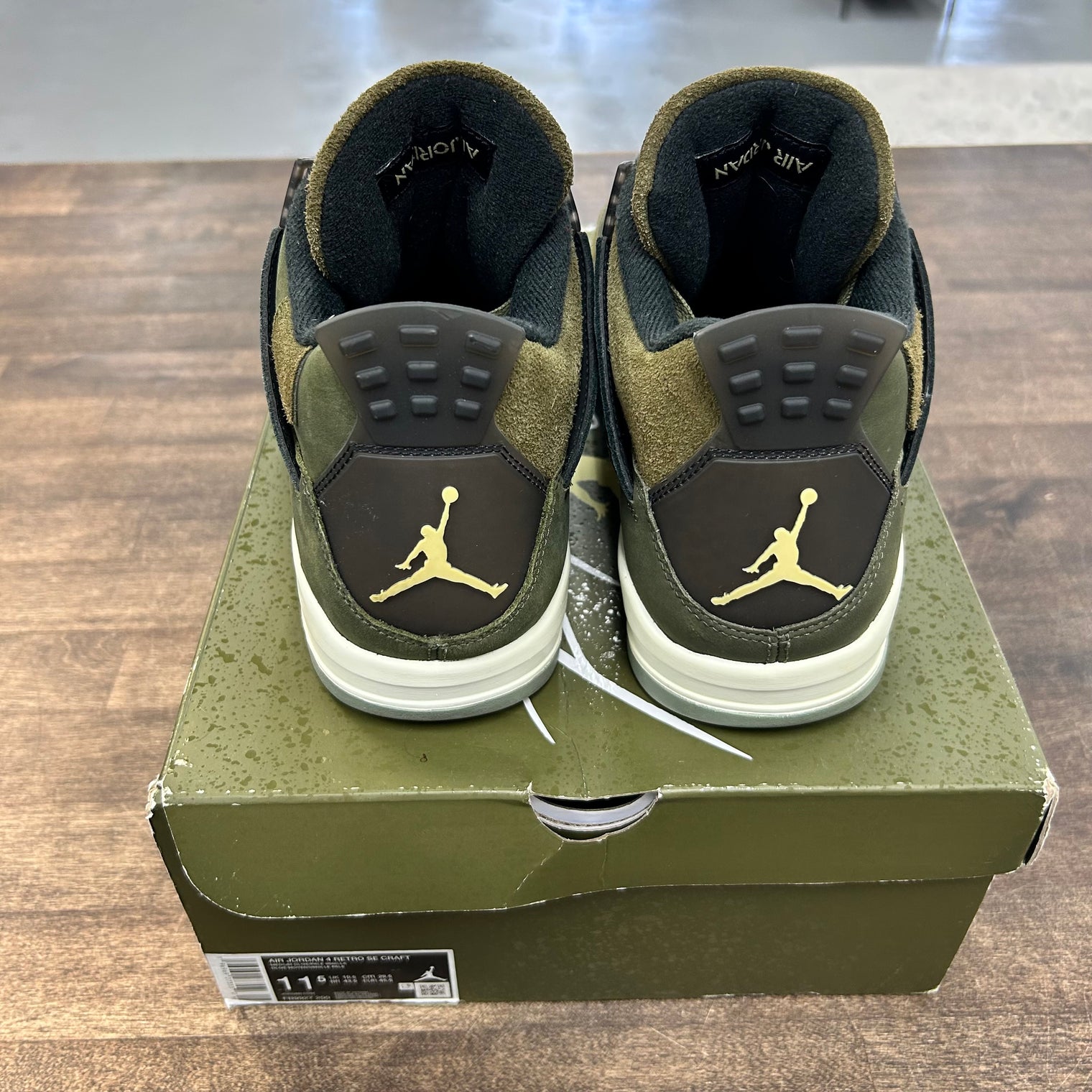 Craft Olive Jordan 4 (USED)