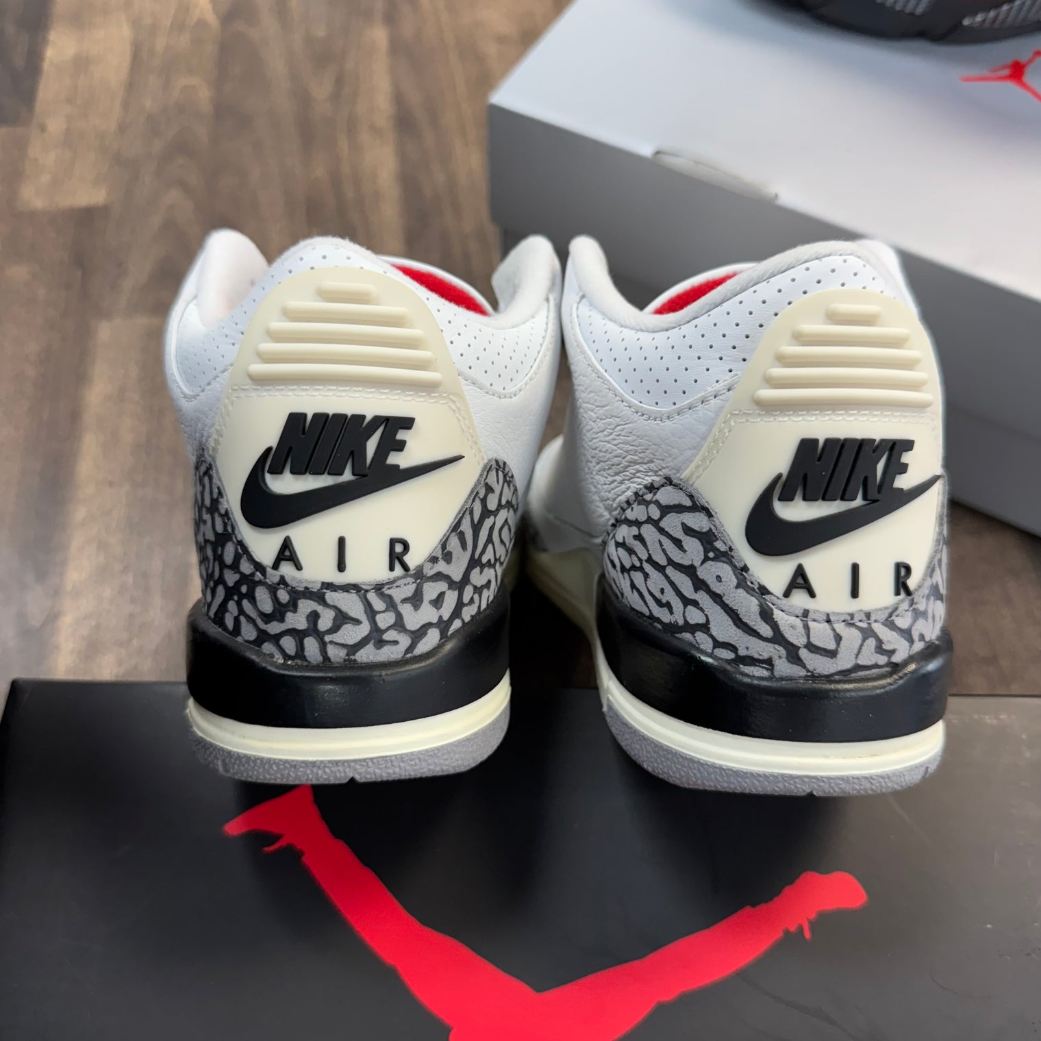 (GS) White Cement Jordan 3 (USED)