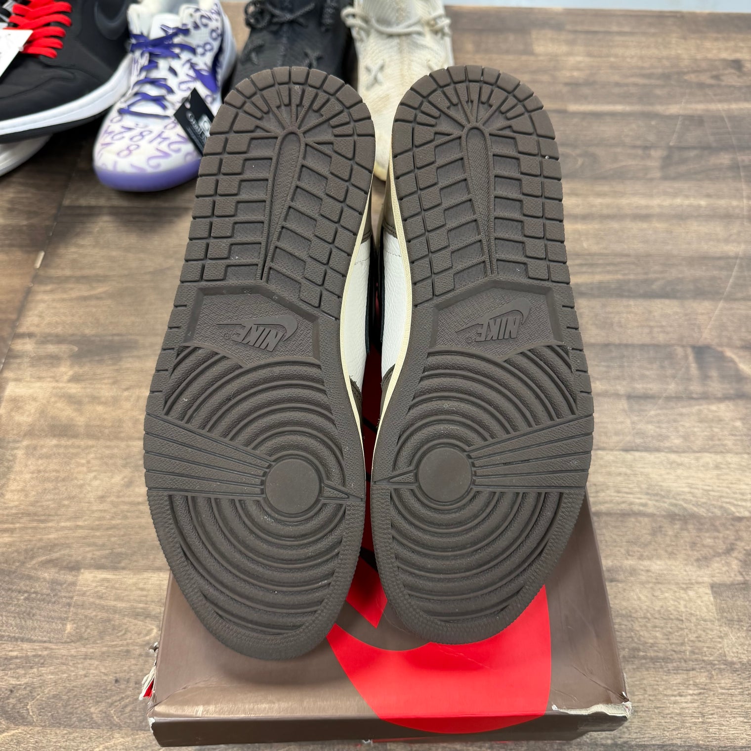 Travis Scott Mocha Jordan 1 High (USED)