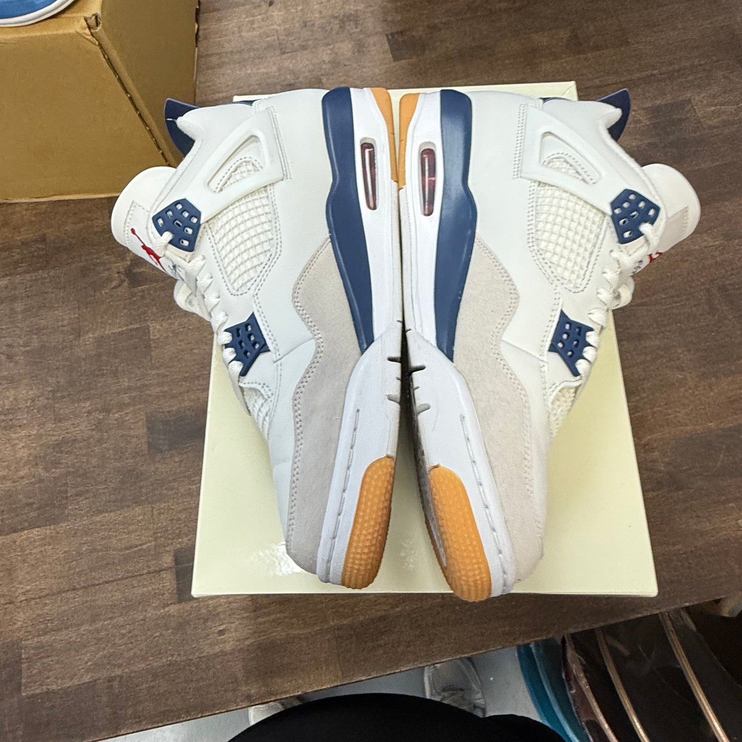 Navy SB Jordan 4 (USED)