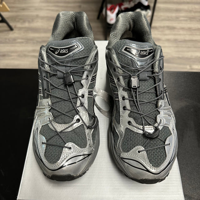 Unaffected ASICS Gel Kayano 14 Black Silver (USED)