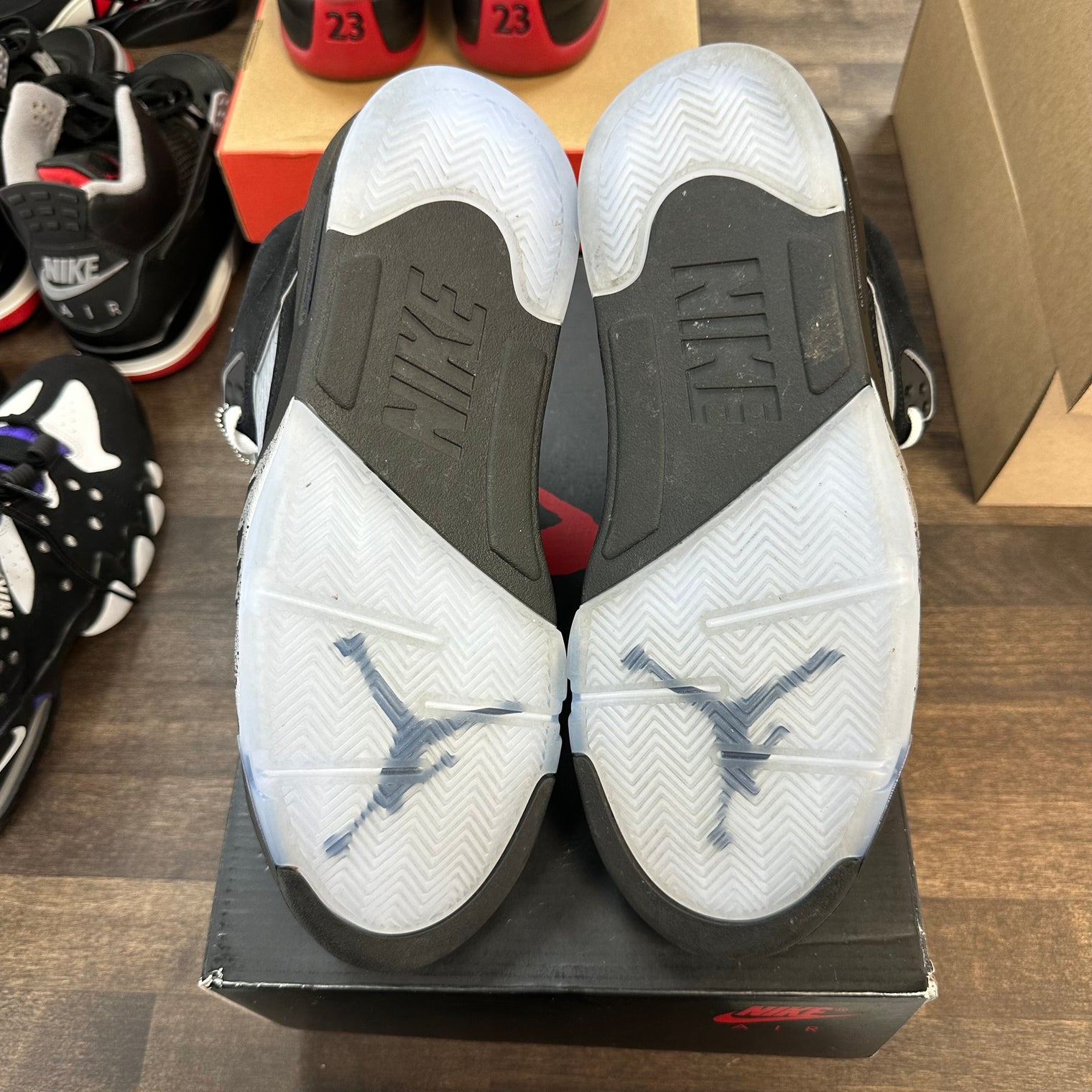 Black Metallic Jordan 5 (USED)